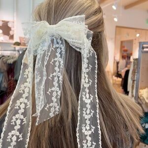 Free people Lace Hair Bow